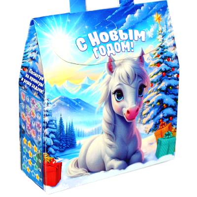 Сладкий новогодний подарок в картонной упаковке весом 550 грамм